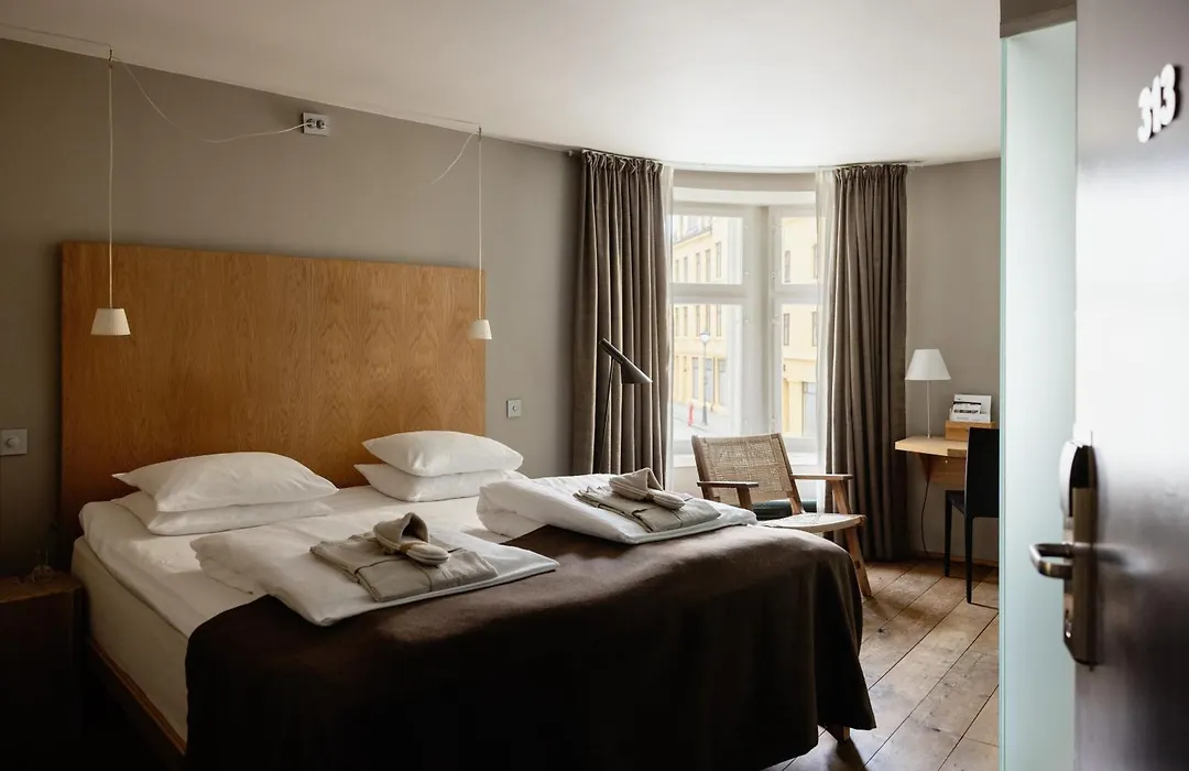 Hotel Brosundet-1